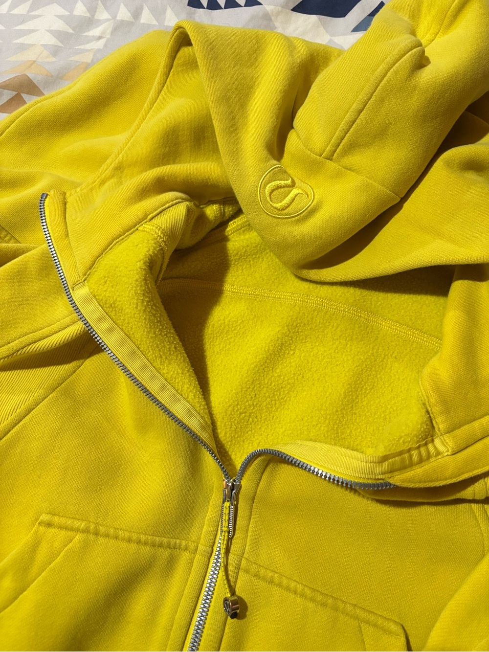 Lululemon Scuba Oversized Full Zip Hoodie – Bright Yellow / Electric Lemon - Picture 3 of 5